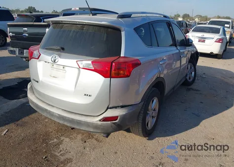 2014 Toyota Rav4 Xle z USA, uszkodzony, nr VIN JTMWFREV0ED029077